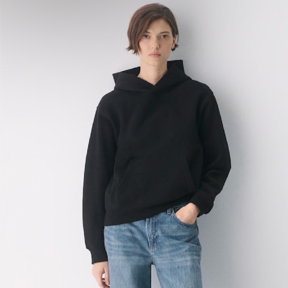 Aritzia Classic Black Hoodie